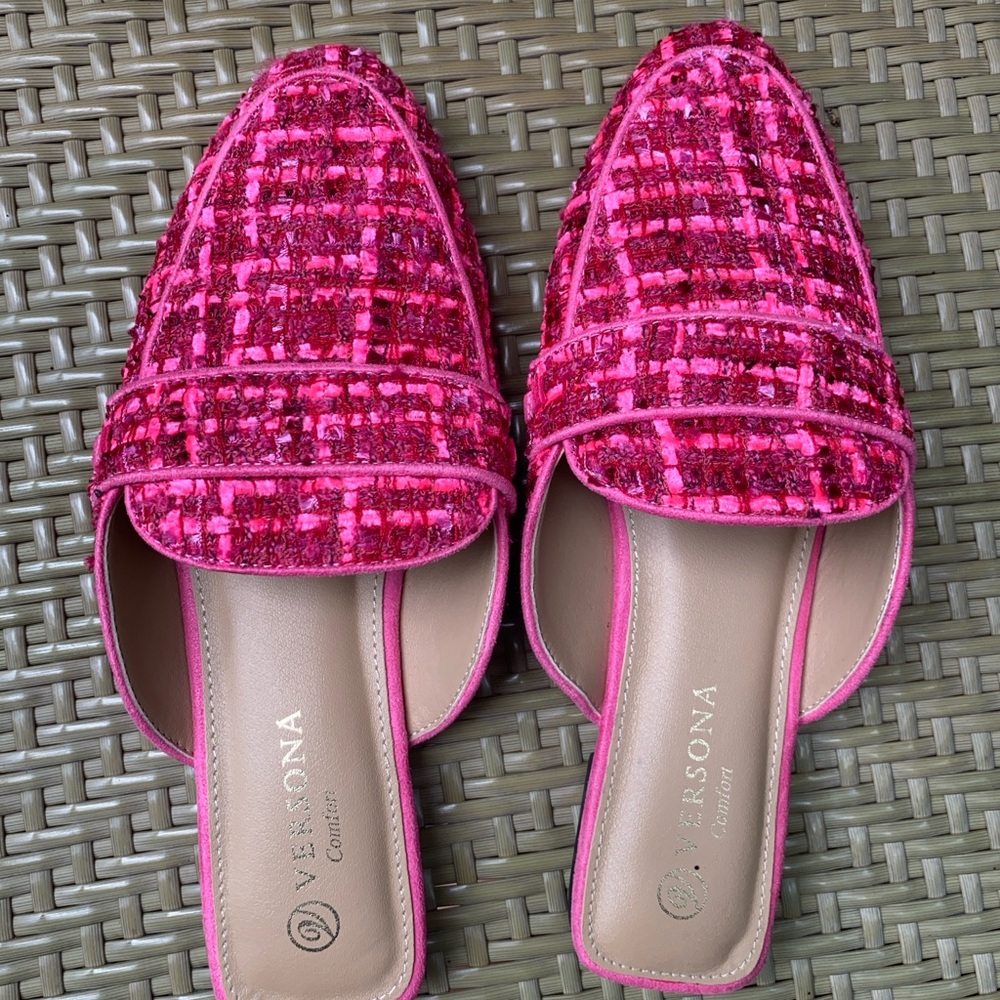 NWOT Pink Tweed Shoes | 10